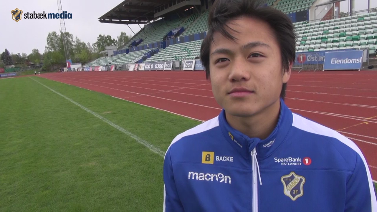 Cheng signerte proffkontrakt